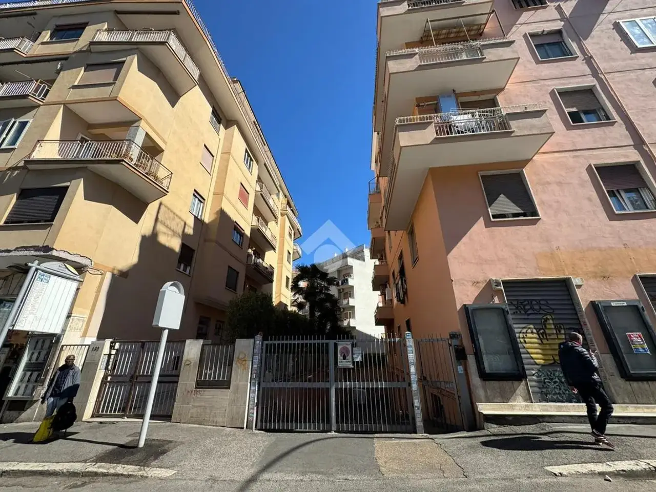 Magazzino in Via di Boccea 130, Roma, {3} - Foto 1