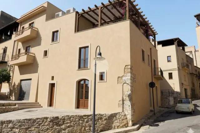 insertion image