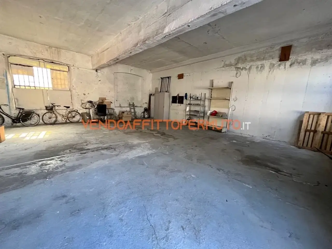 Magazzino in Via Donizetti 6, Romano Di Lombardia, {3} - Foto 1
