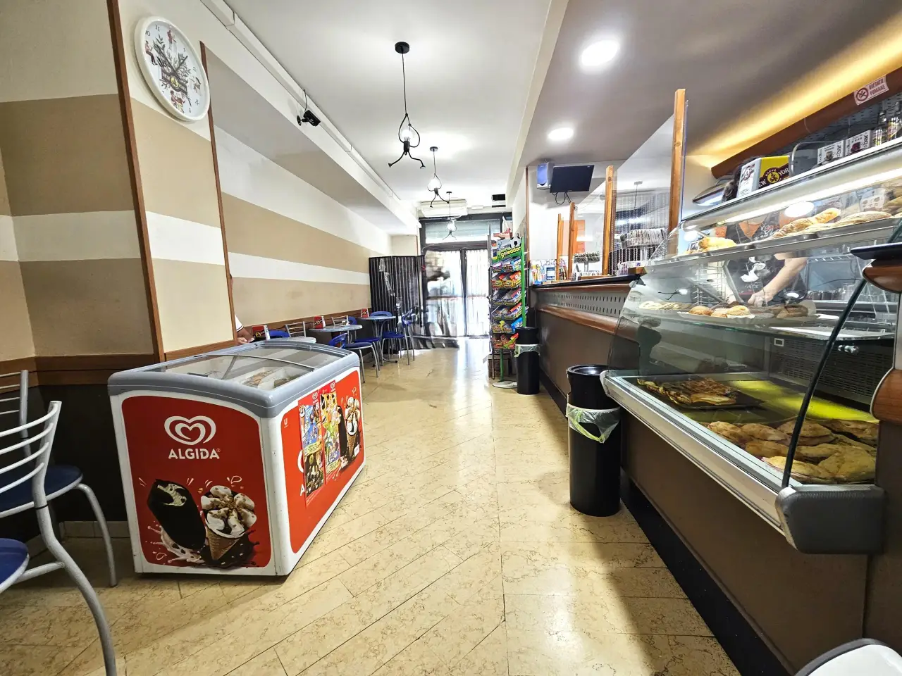 Bar in Via Eugenio Montale 35, Carrara, {3} - Foto 1