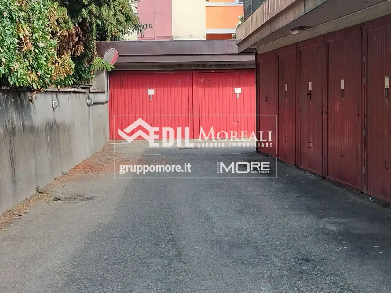 Locale commerciale in , Modena, {3} - Foto 2