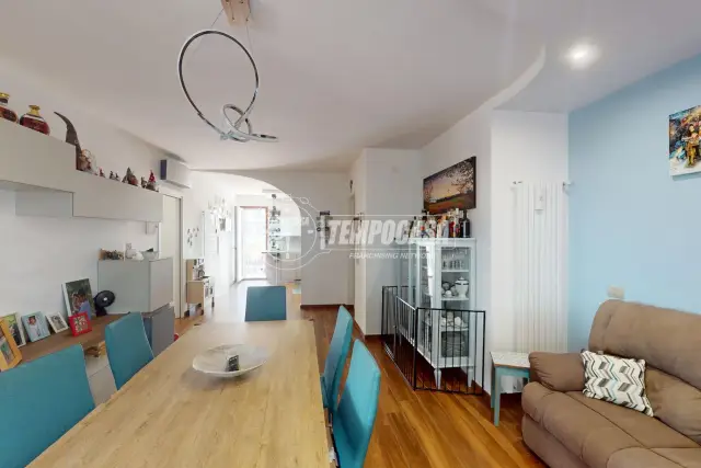 insertion image