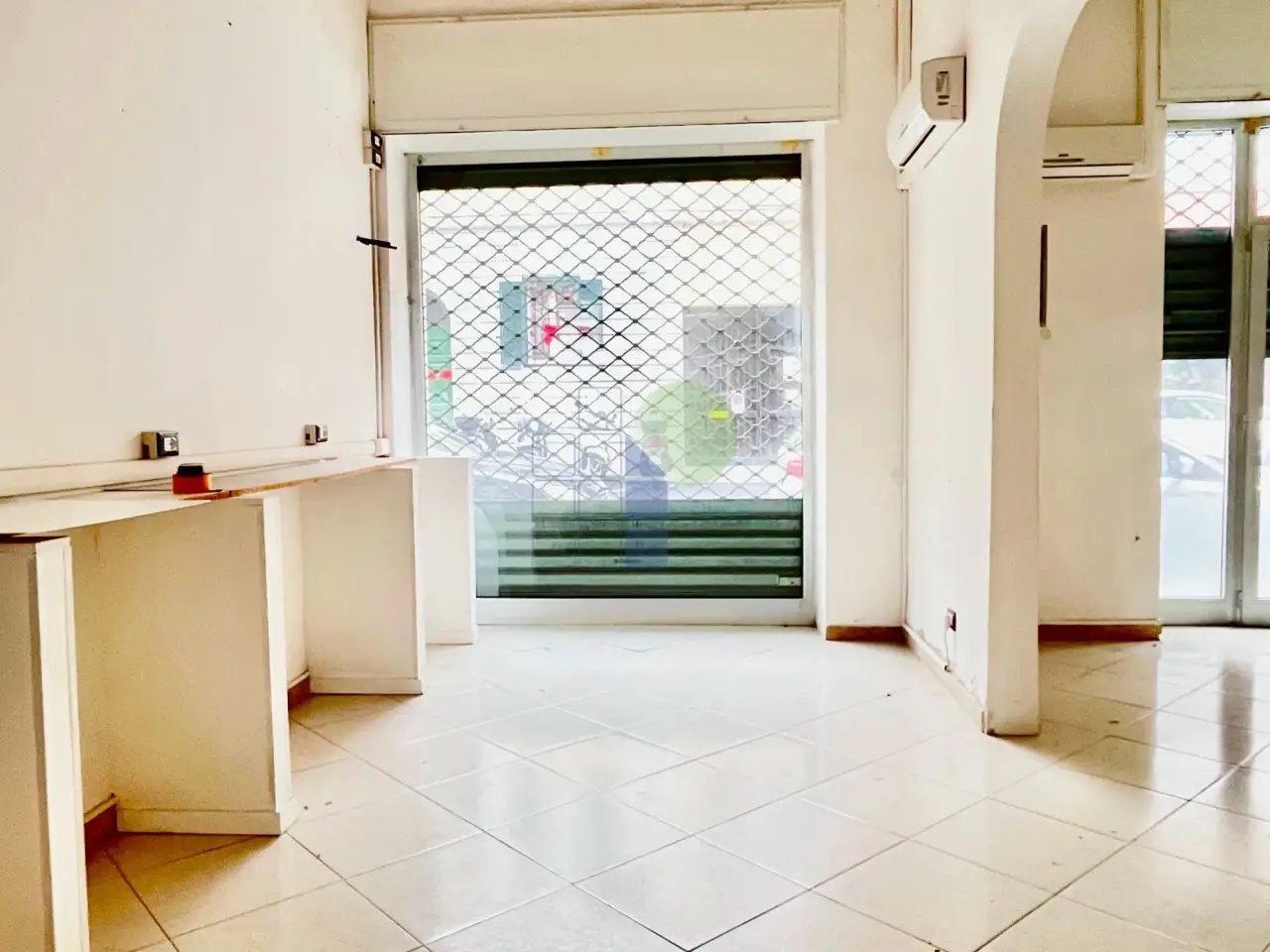 Palazzina commerciale in Via Buontalenti 22, Livorno, {3} - Foto 2