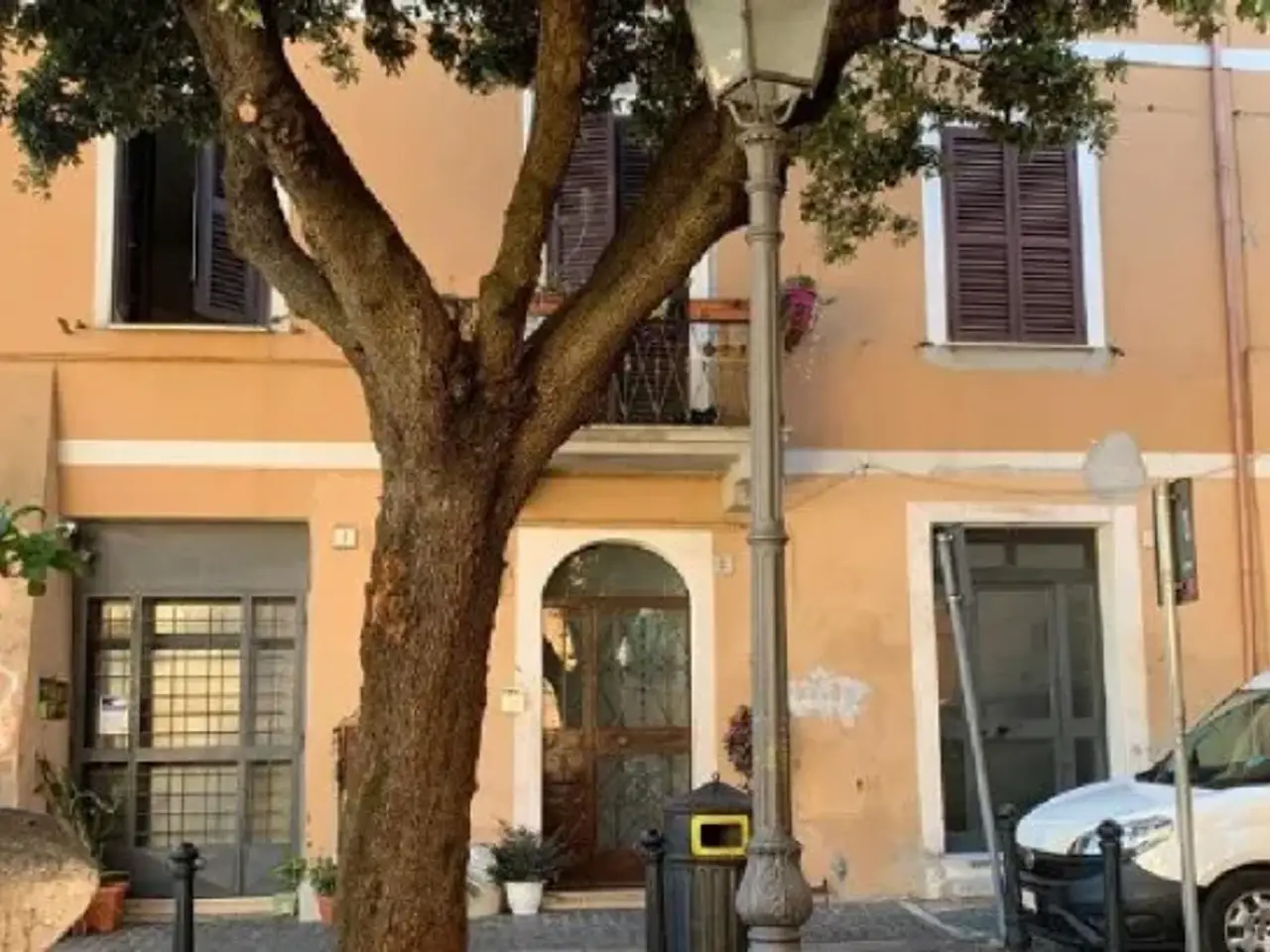 Negozio in Largo Pincetto, Monterotondo, {3} - Foto 1