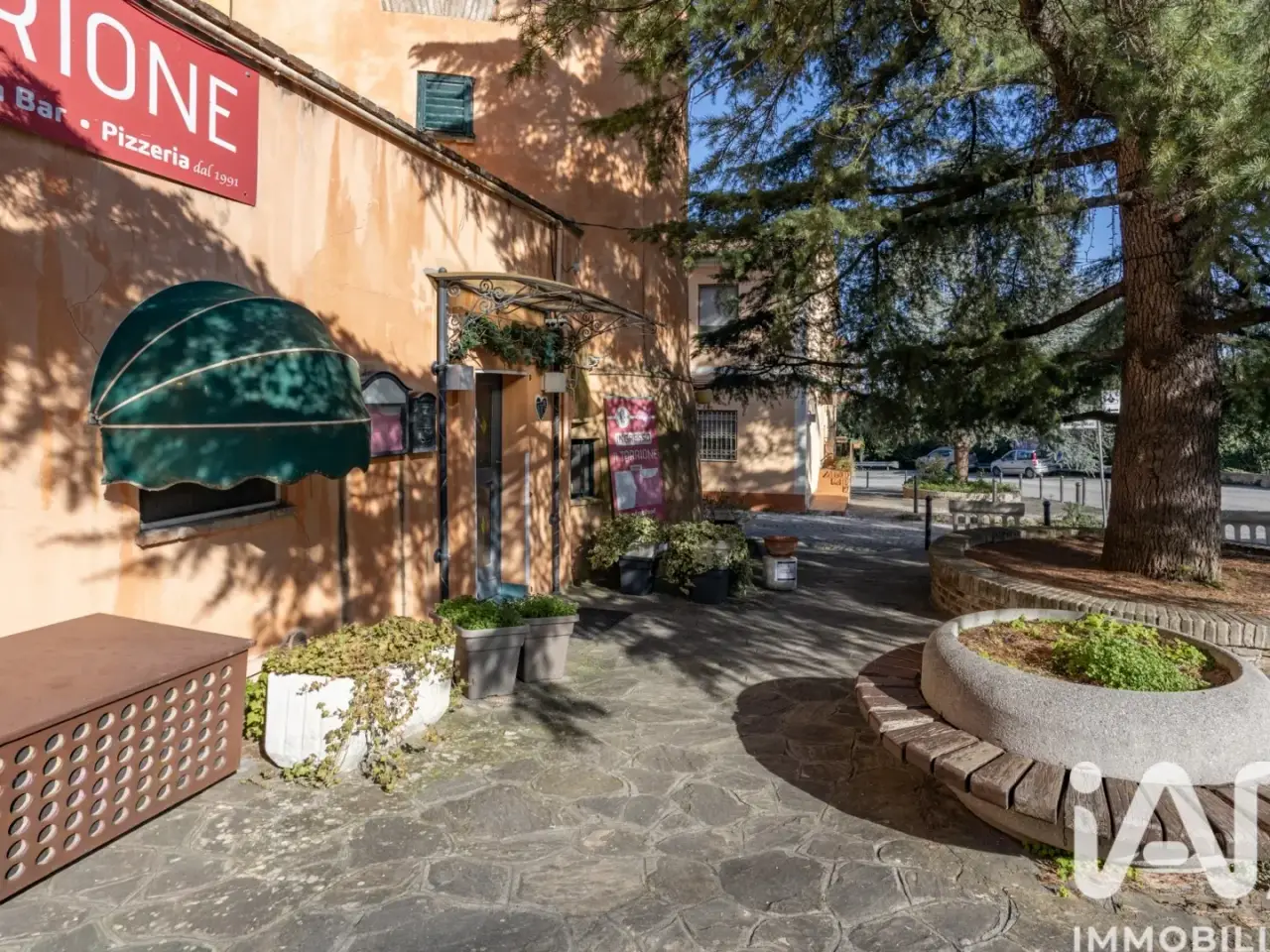 Negozio in Via Mura Orientali 18, Santa Maria Nuova, {3} - Foto 1