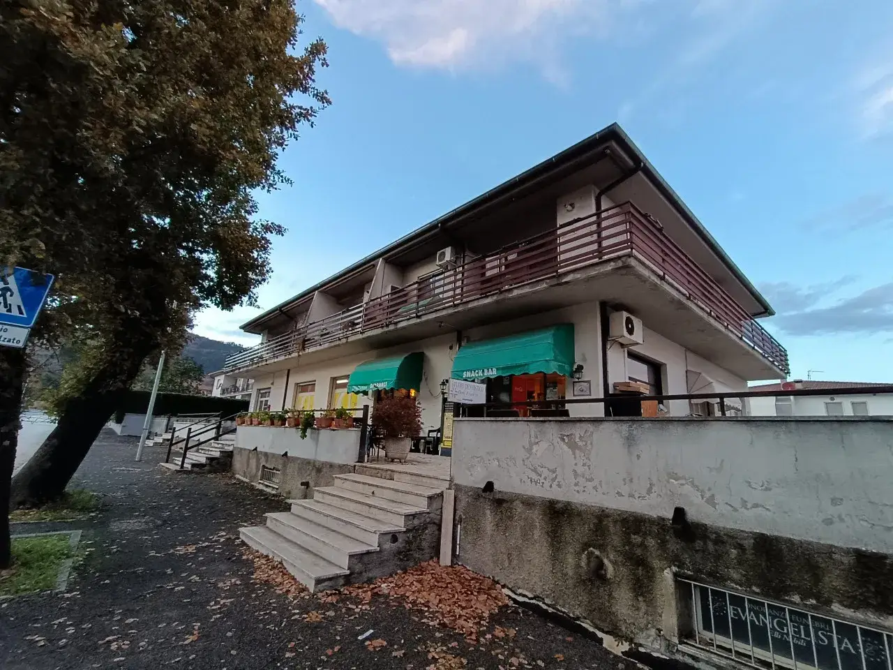 Negozio in Via Prof. Luigi Cipriani, Contigliano, {3} - Foto 2