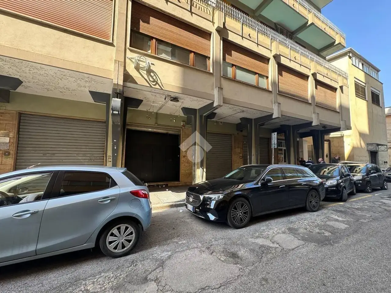 Magazzino in Piazzetta Lucarelli 9, Aversa, {3} - Foto 1