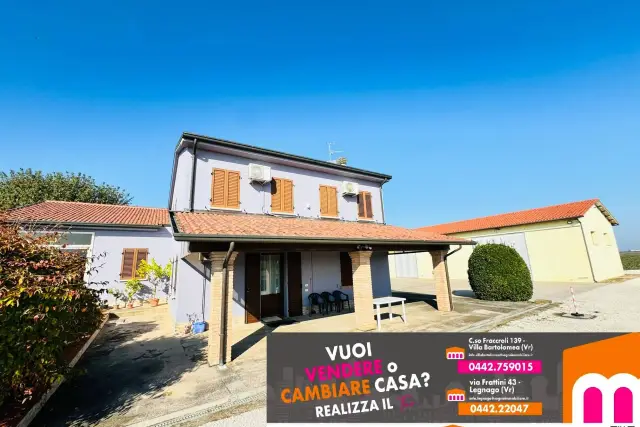 Villa in Via Pier Domenico Frattini 43, Legnago - Foto 1