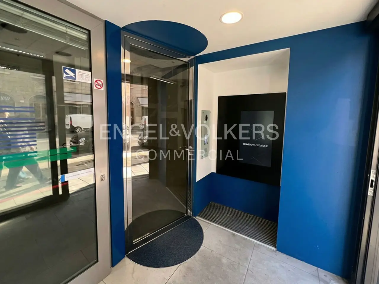 Negozio in Via Giovanni Pierluigi da Palestrina 2, Milano, {3} - Foto 2