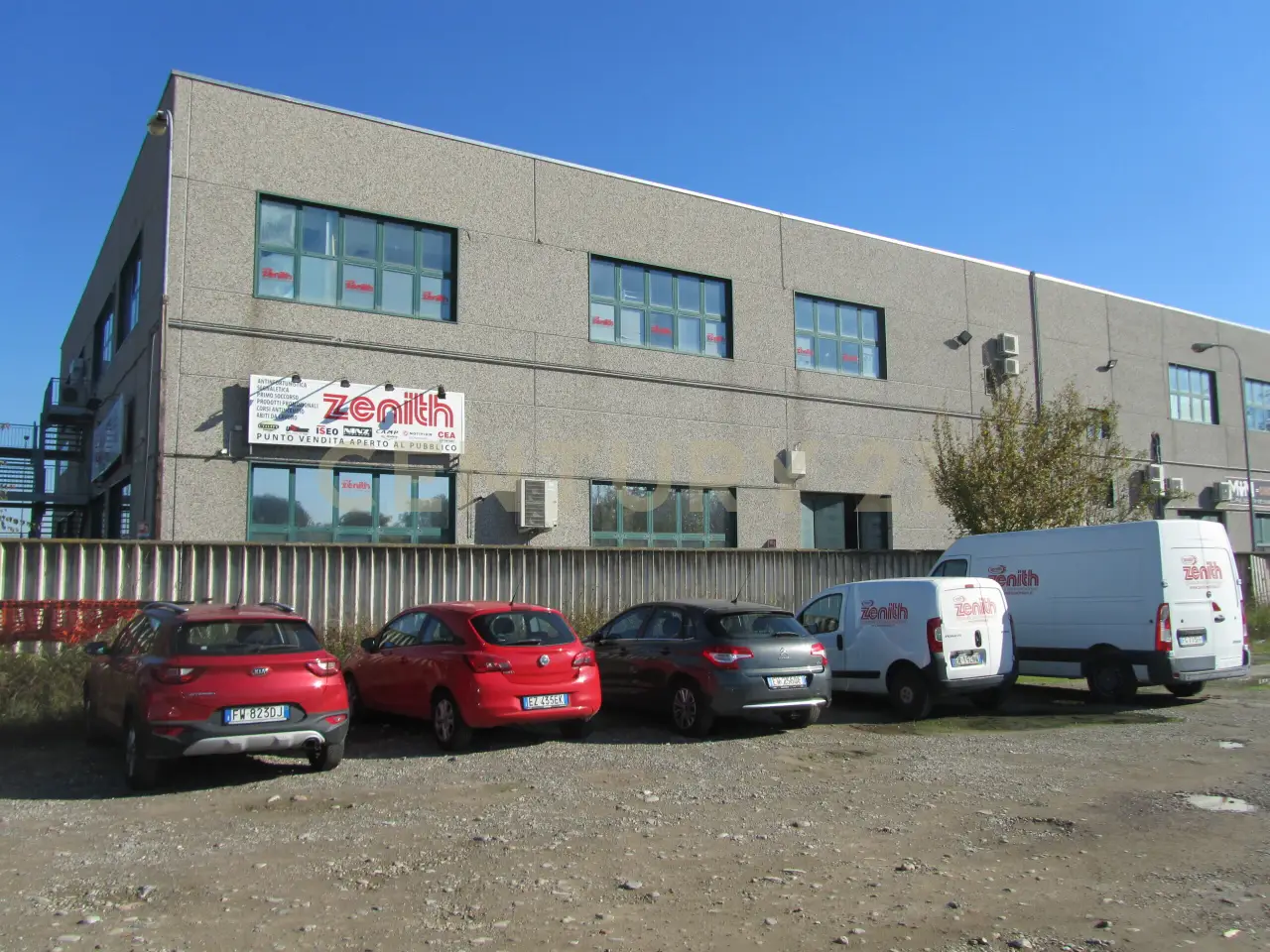 Palestra in Via I Maggio 27, Vanzago, {3} - Foto 1
