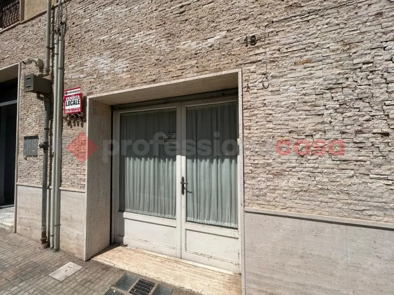 Negozio in Via Fracanzano, Monopoli, {3} - Foto 2