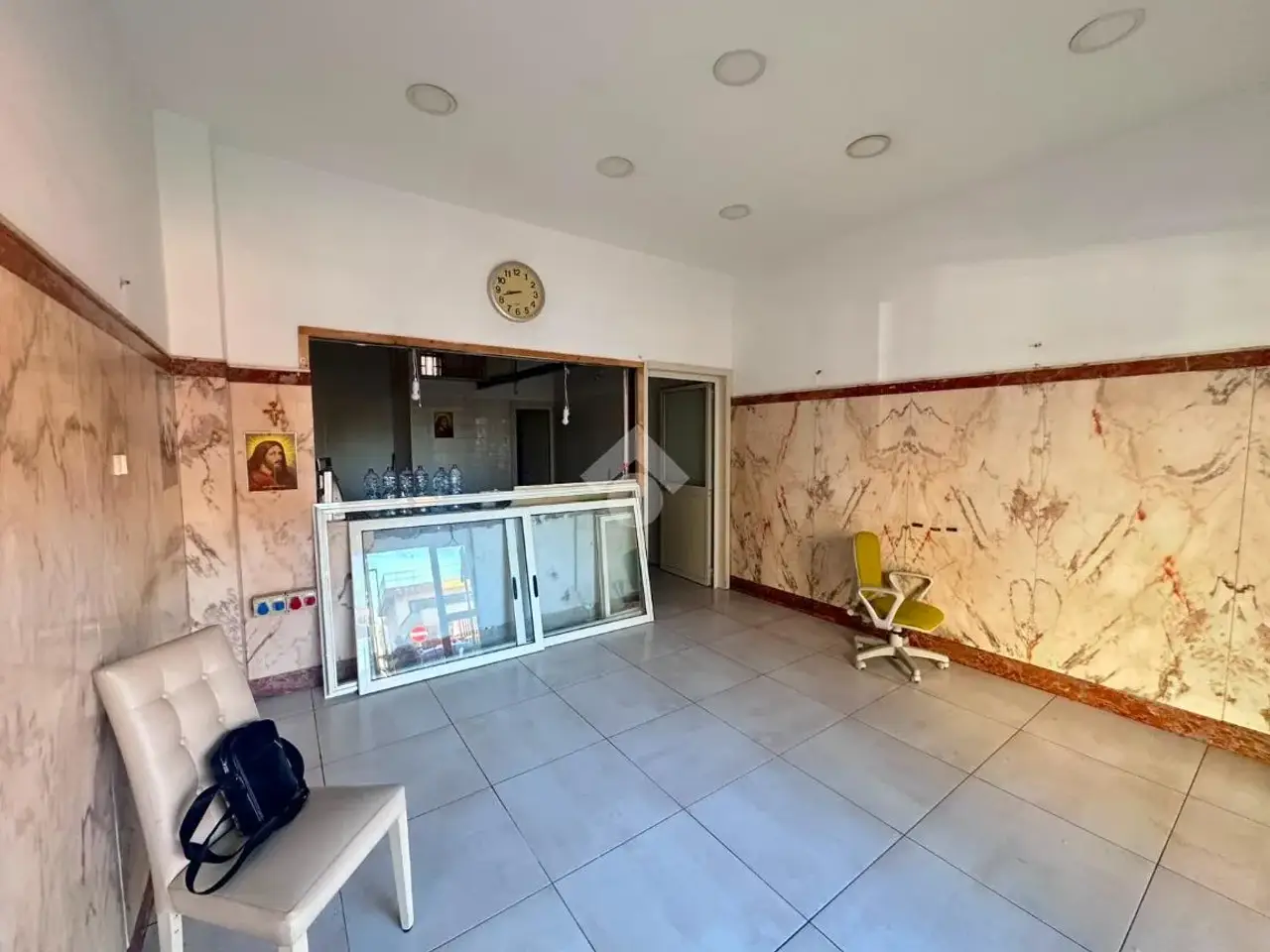 Negozio in Viale Privato dei Pianeti 9, Napoli, {3} - Foto 2