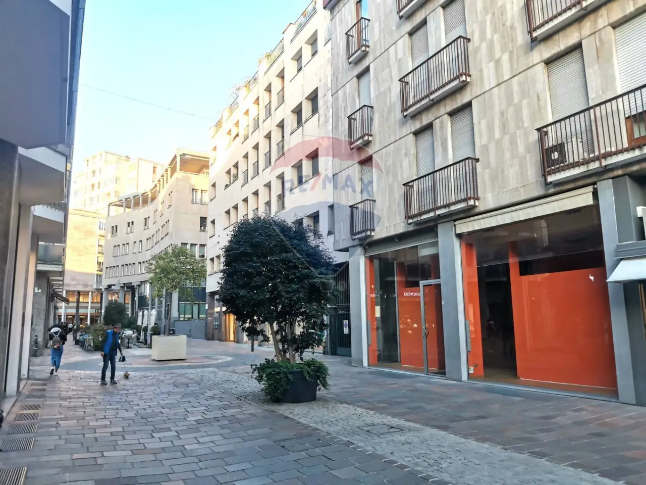Negozio in Via San Gregorio 6, Busto Arsizio, {3} - Foto 1
