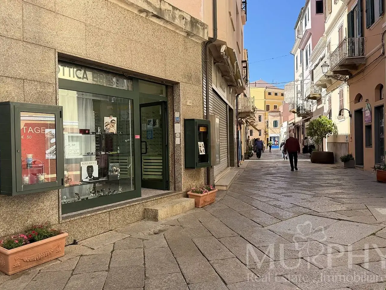 Esercizio commerciale in Via Garibaldi 42, La Maddalena, {3} - Foto 1