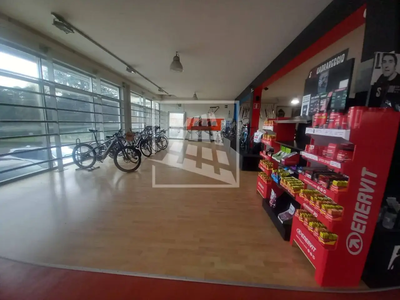 Negozio in Via Palmiro Togliatti 7, Albinea, {3} - Foto 1