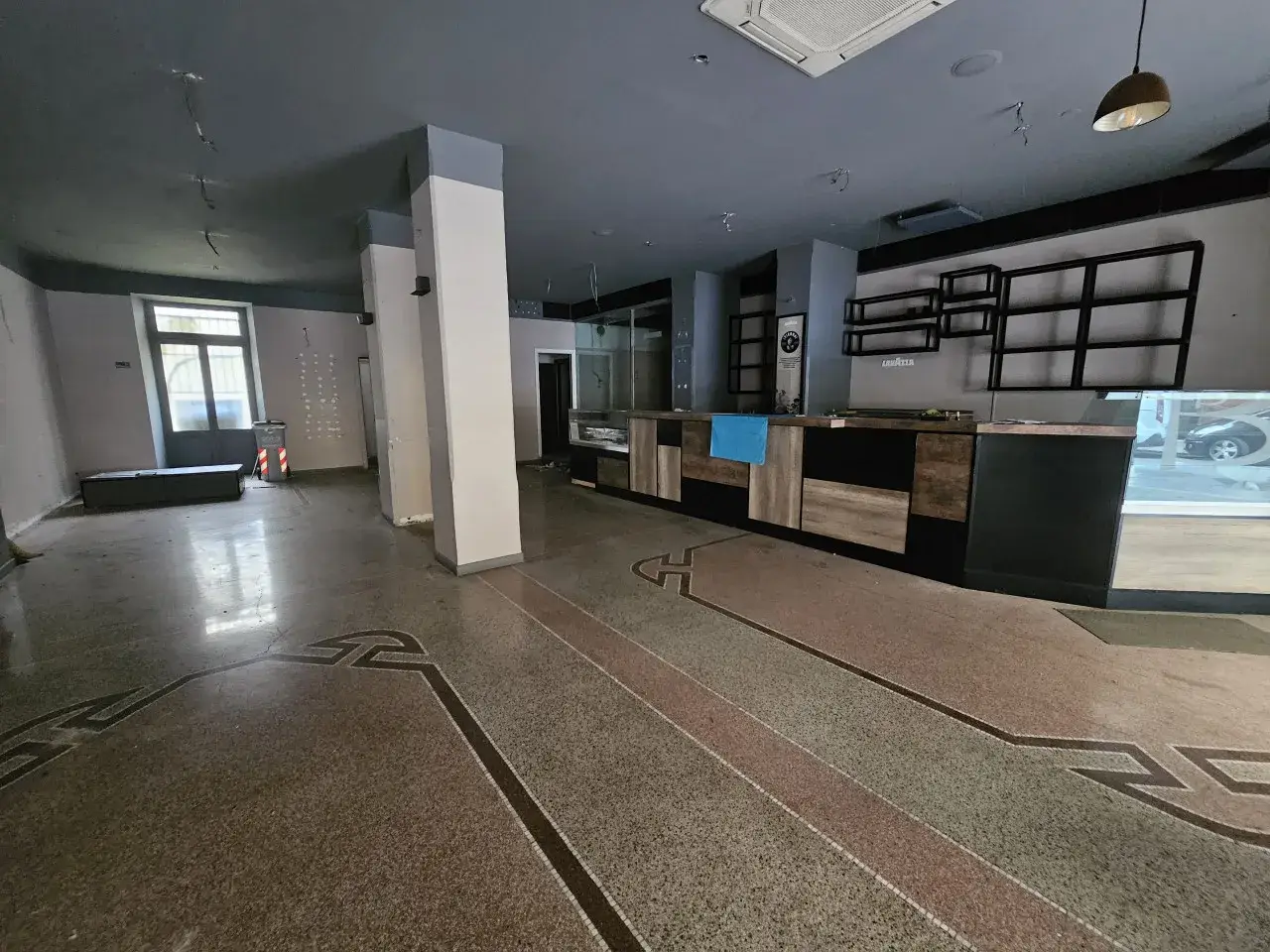 Negozio in Via Nazario Sauro, Savona, {3} - Foto 1