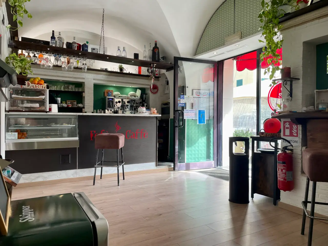 Bar in Via Aldobrandini 25d d, Anzio, {3} - Foto 1