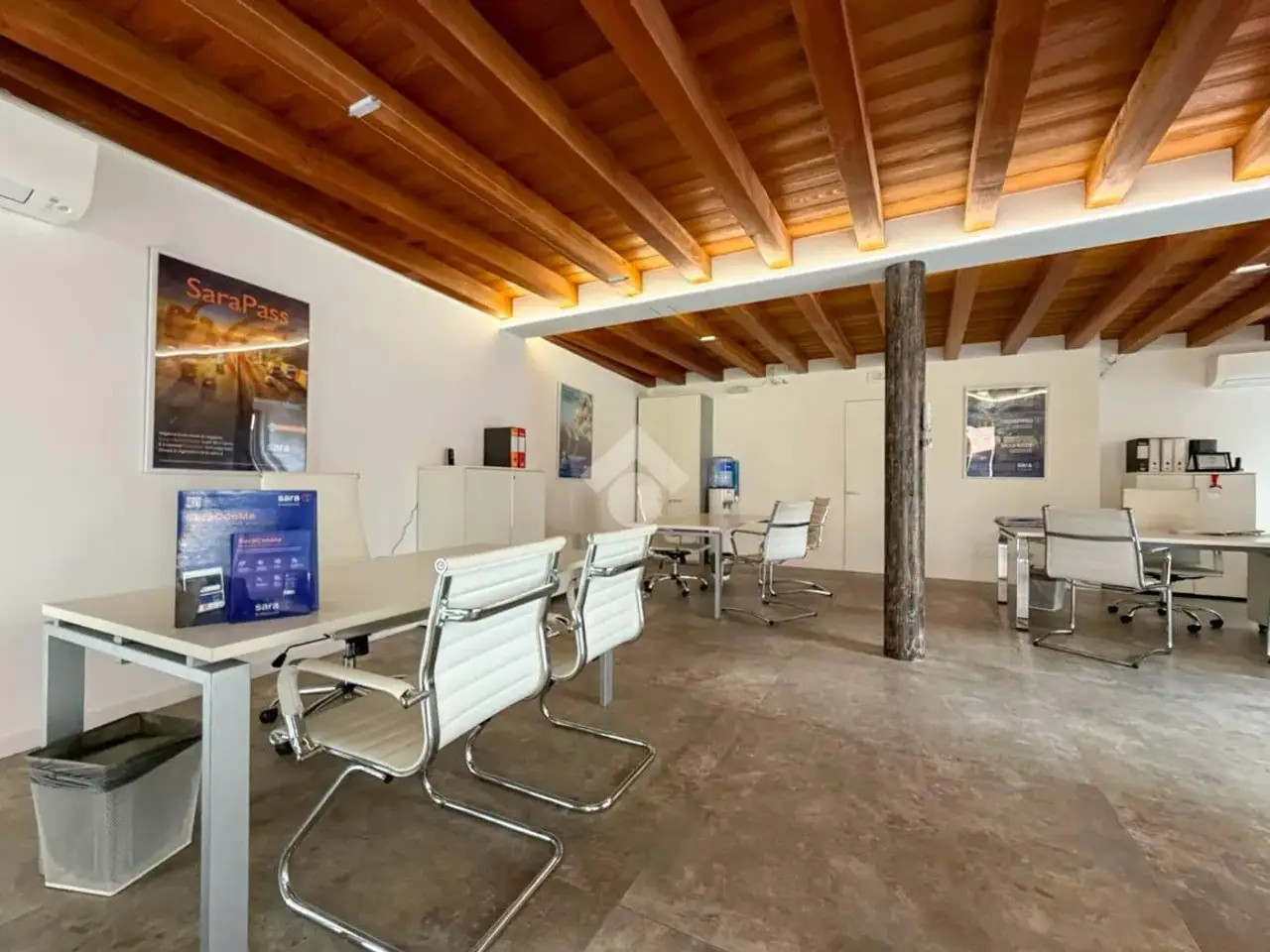 Negozio in Via Giuseppe Garibaldi 114, Desenzano Del Garda, {3} - Foto 1