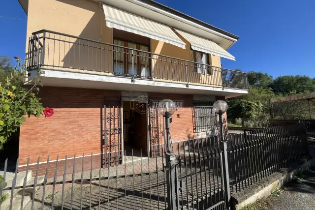 Einfamilienhaus in Frazione Quarto Inferiore 283, Asti - Foto 1