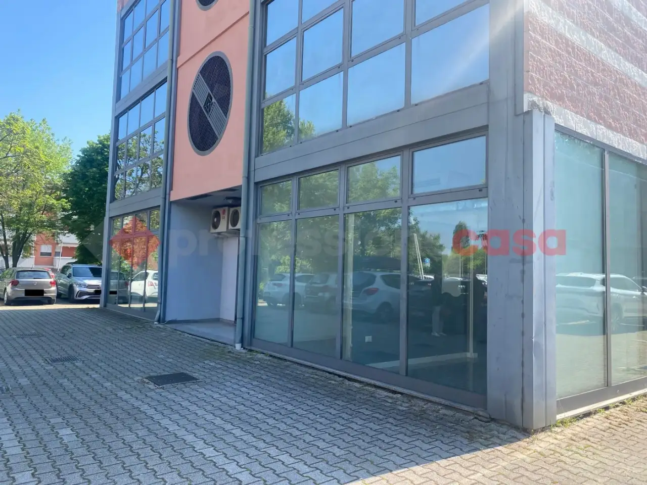 Negozio in Via G. Rossa 24, Ponte San Nicolo', {3} - Foto 2