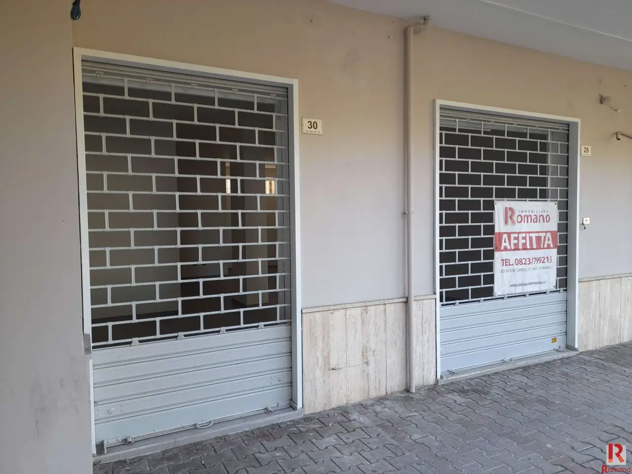 Negozio in Via della Valle 28, Santa Maria Capua Vetere, {3} - Foto 1