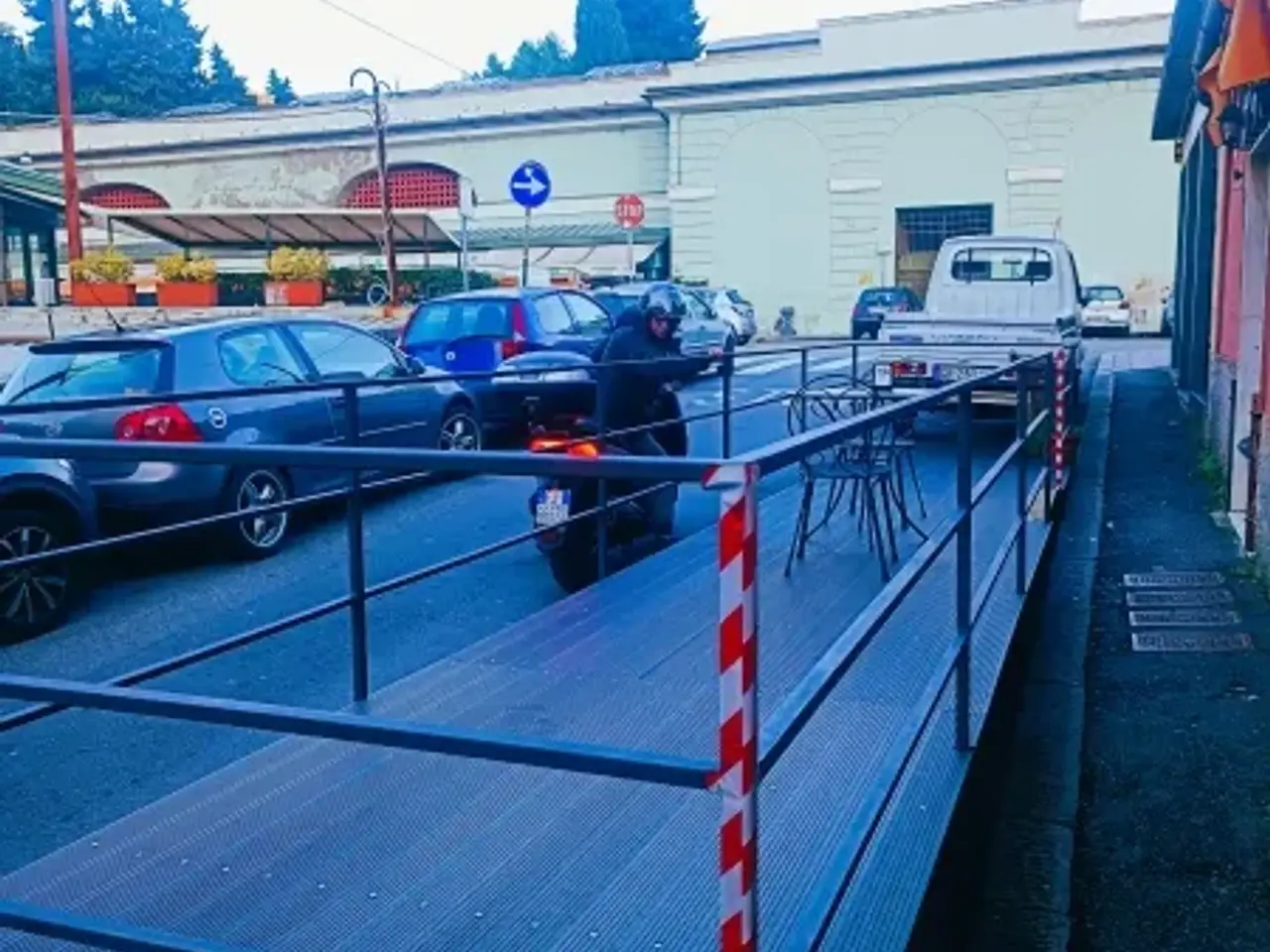 Esercizio commerciale in , Genova, {3} - Foto 2