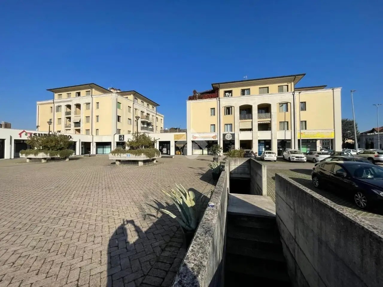 Negozio in Via Gramsci 01, Bagnolo Mella, {3} - Foto 1