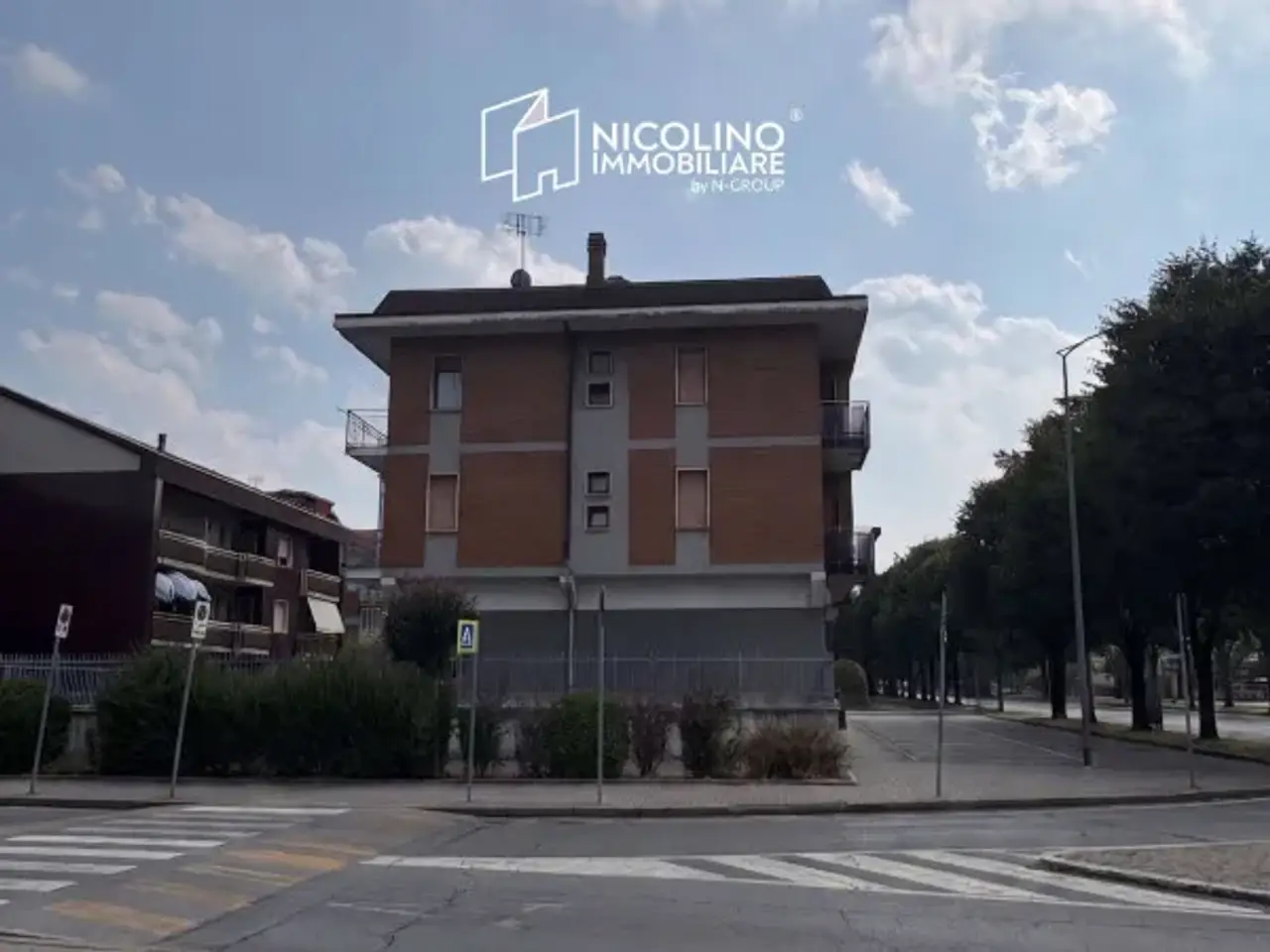 Negozio in Corso Alcide De Gasperi 21, Cuneo, {3} - Foto 1