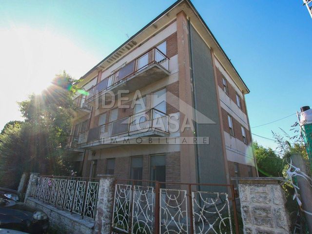 4-room flat in Via Piave 26, Mirandola - Photo 1