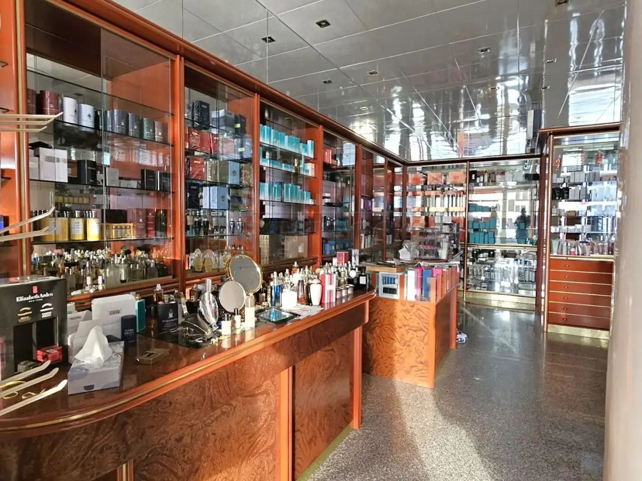 Palazzina commerciale in Viale Bartolomeo d'Alviano 83, Vicenza, {3} - Foto 2