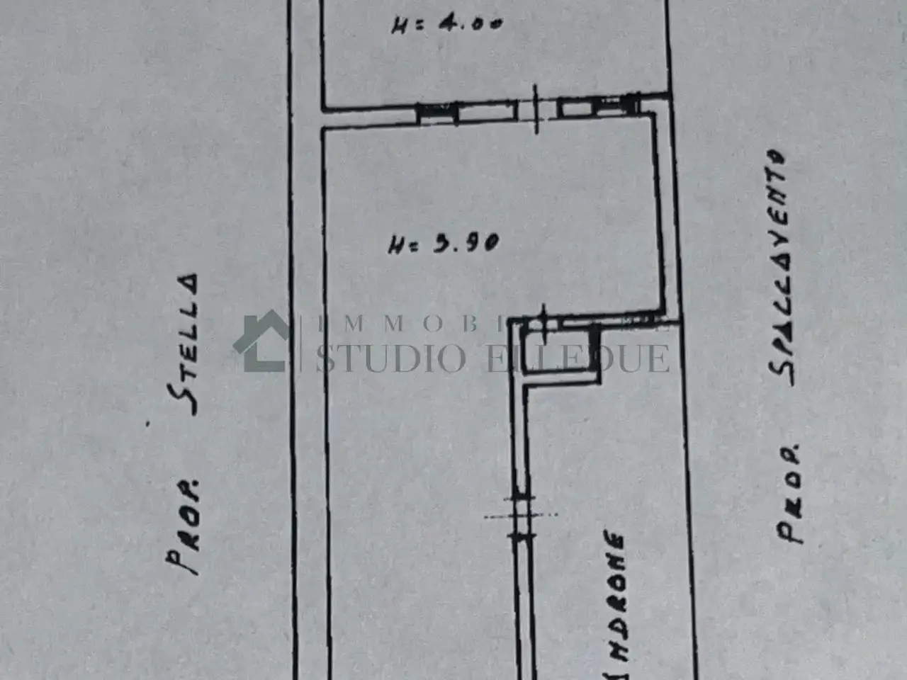 Negozio in Via Francesco Petrelli 17, Bari, {3} - Planimetria 1