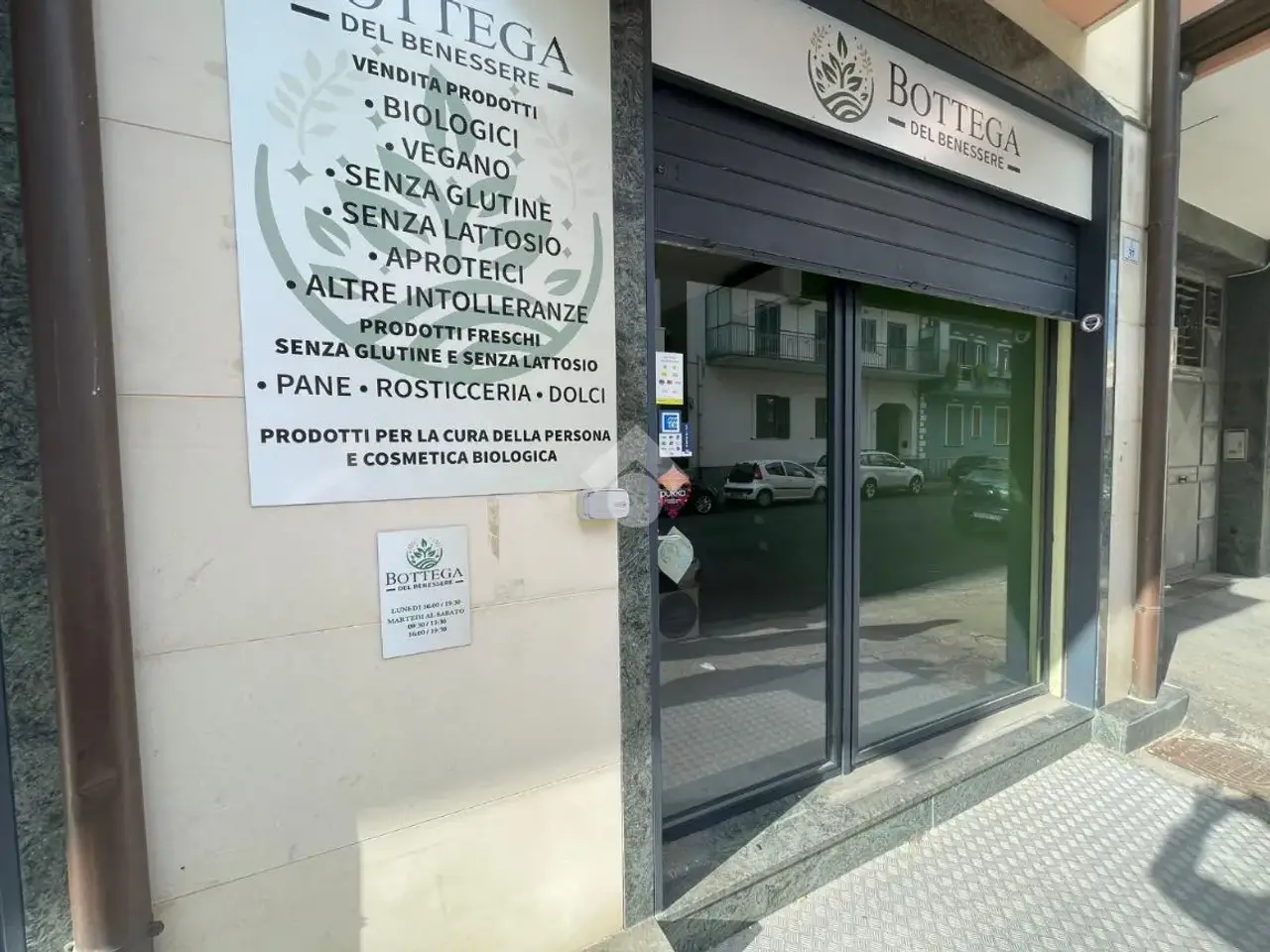 Negozio in Corso Kennedy 41, Afragola, {3} - Foto 1