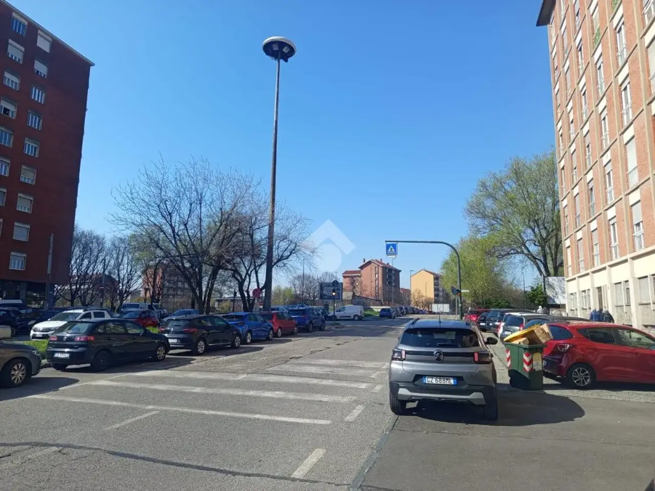 Negozio in Via Onorato Vigliani 211, Torino, {3} - Foto 1