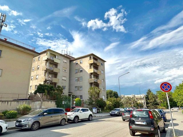 Apartament in Via Nicola da Monteforte, Benevento - Photo 1