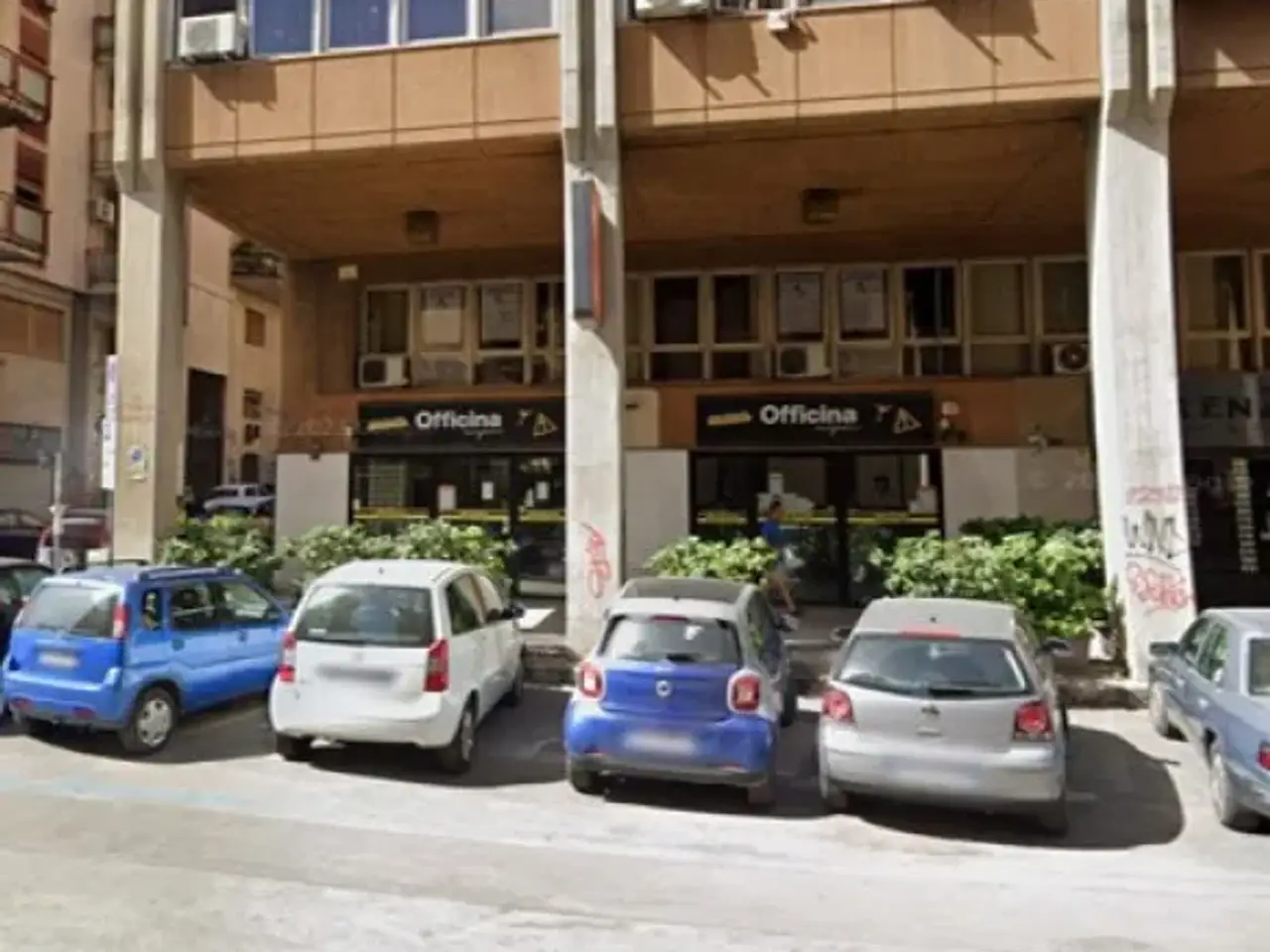 Negozio in Via Giuseppe Puglisi Bertolino 25, Palermo, {3} - Foto 1