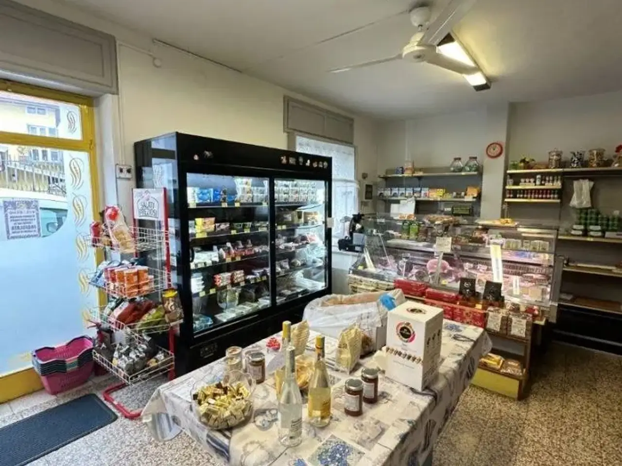 Negozio in Via 20 Settembre 10, Tollegno, {3} - Foto 1