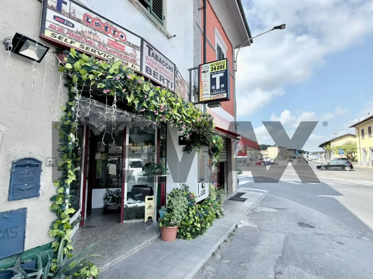 Esercizio commerciale in , Montopoli In Val D'Arno, {3} - Foto 2