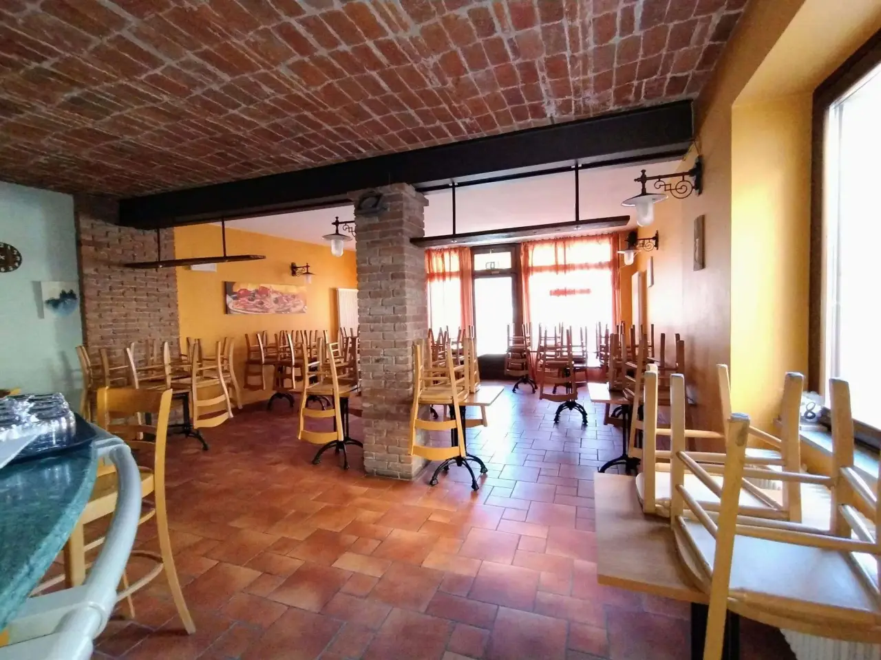 Negozio in Via Ponte Romano 61, Saint Vincent, {3} - Foto 1