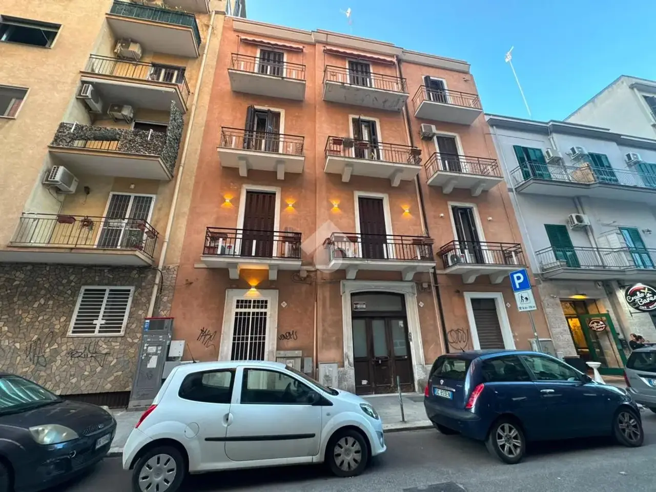 Ufficio in Via Edmondo De Amicis 94, Bari, {3} - Foto 1