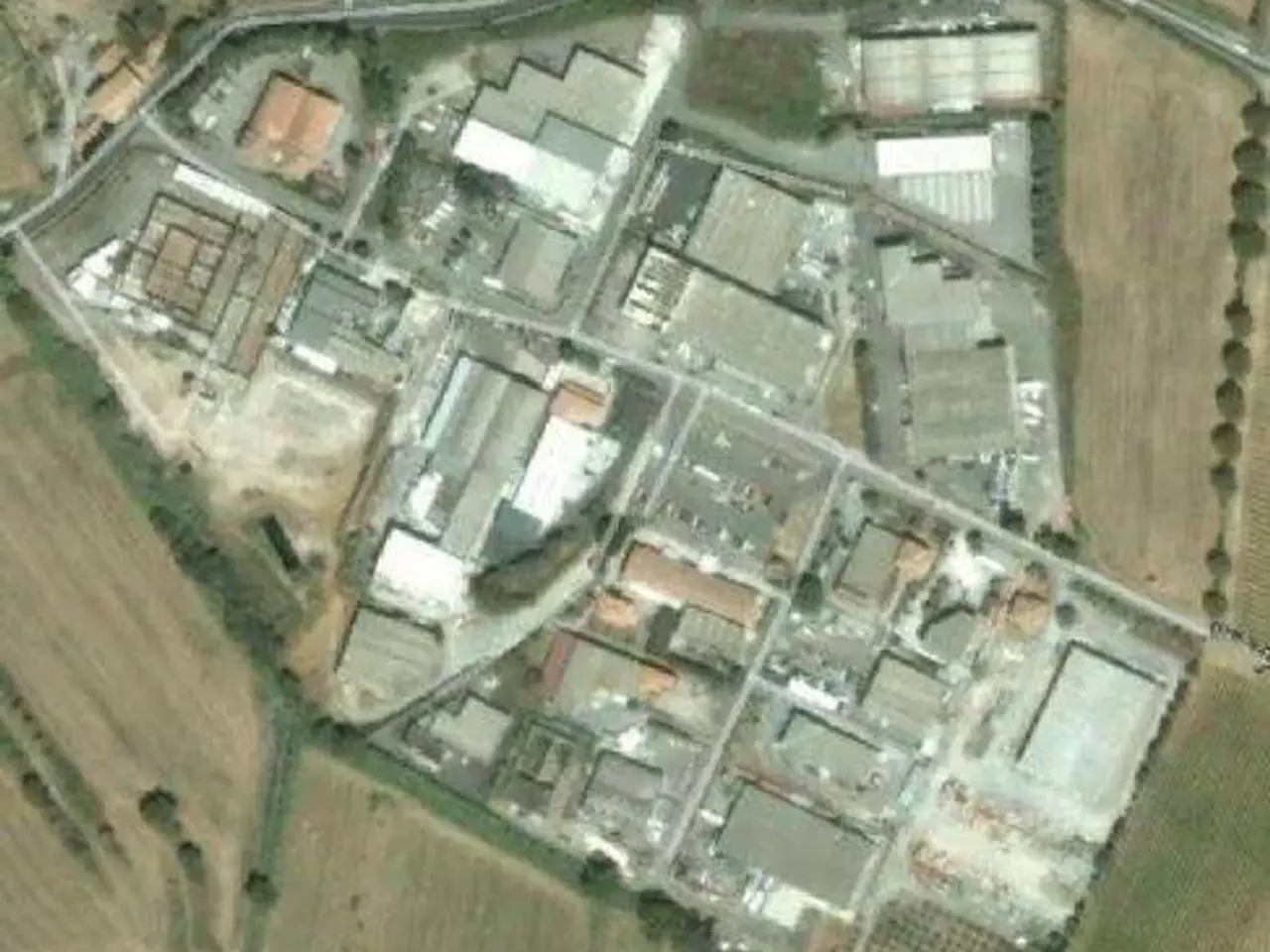 Negozio in , Cecina, {3} - Foto 1