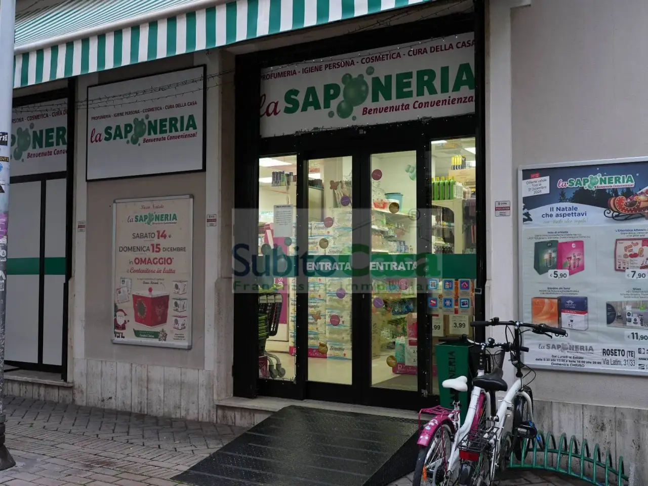 Esercizio commerciale in Via dei Latini, Roseto Degli Abruzzi, {3} - Foto 2