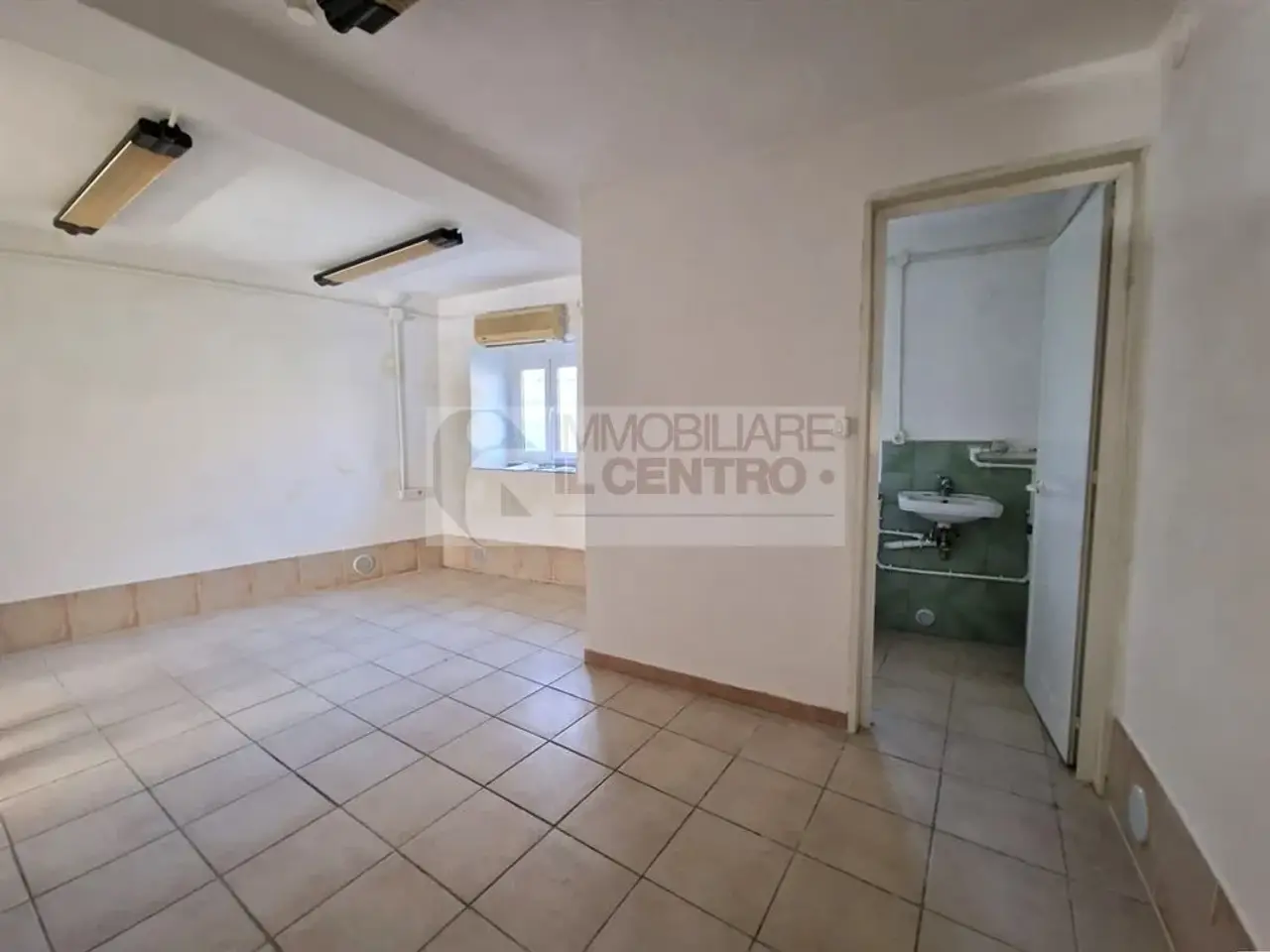 Negozio in , Sarzana, {3} - Foto 2