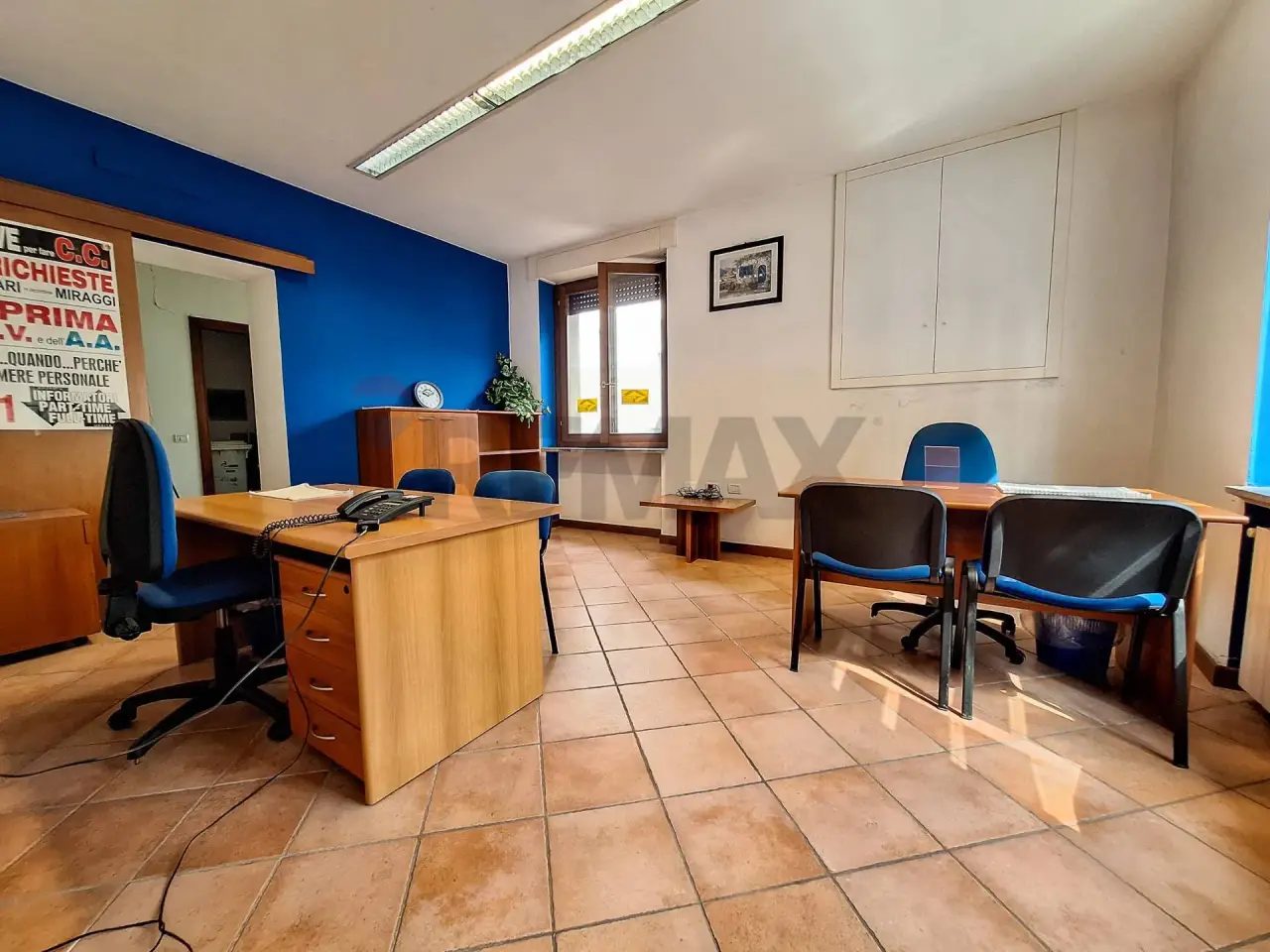 Ufficio in , Gallarate, {3} - Foto 2