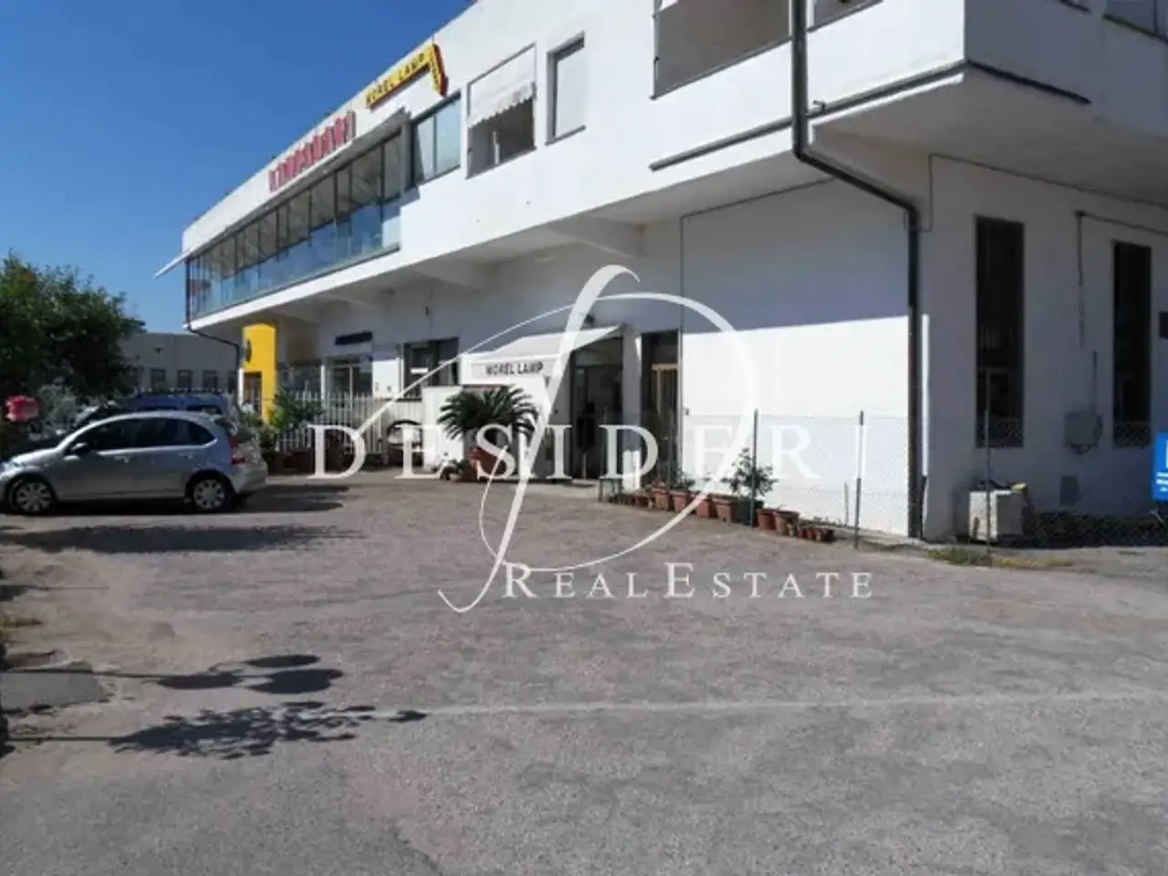 Locale commerciale in Via Aurelia Nord 58100 Grosseto, Grosseto, {3} - Foto 2