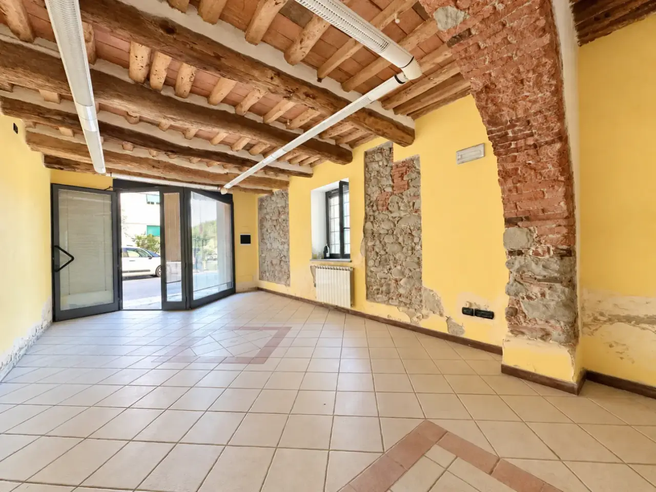 Locale commerciale in , Pescia, {3} - Foto 2