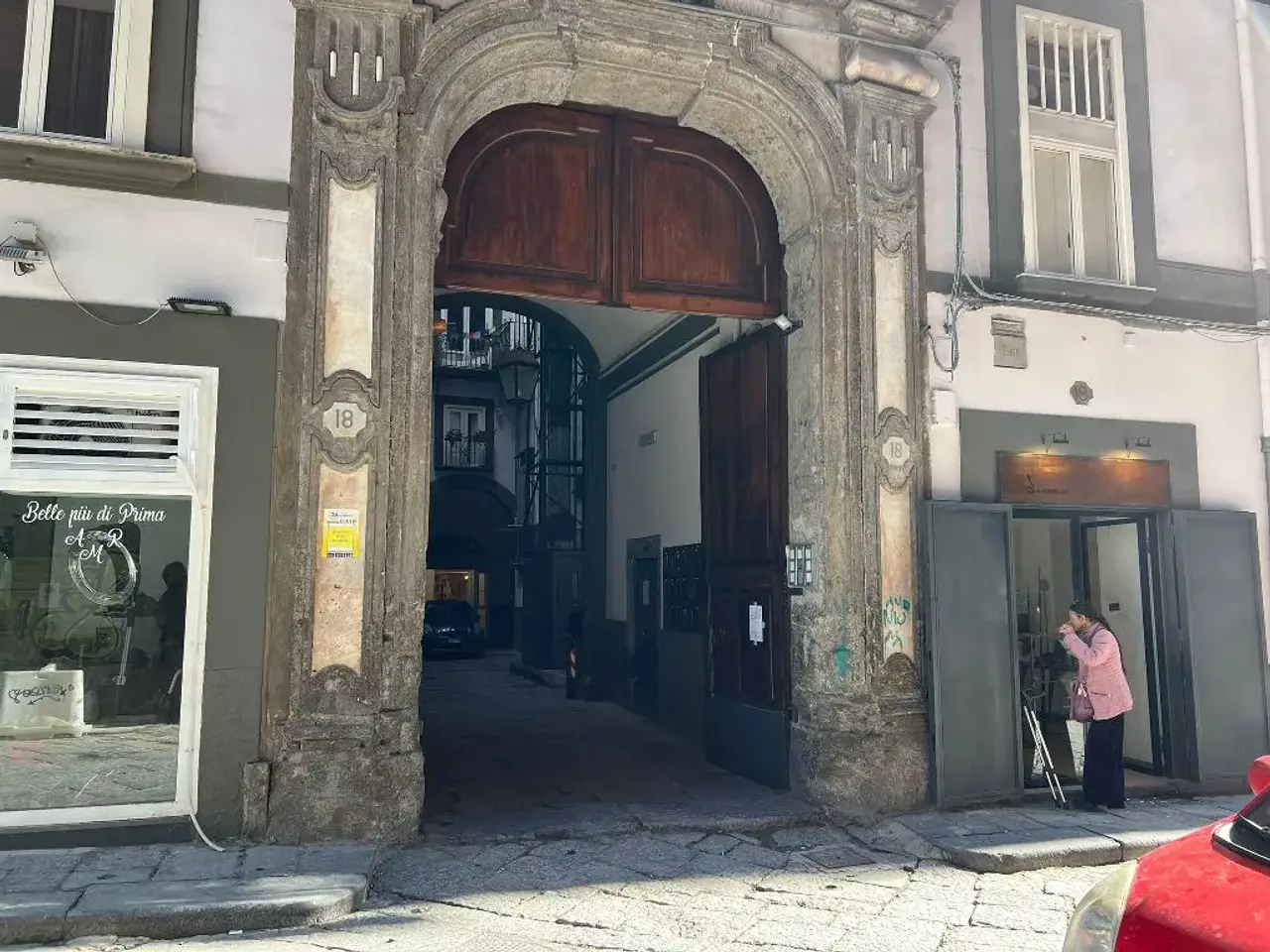 Deposito in Via Cisterna dell'Olio, Napoli, {3} - Foto 1