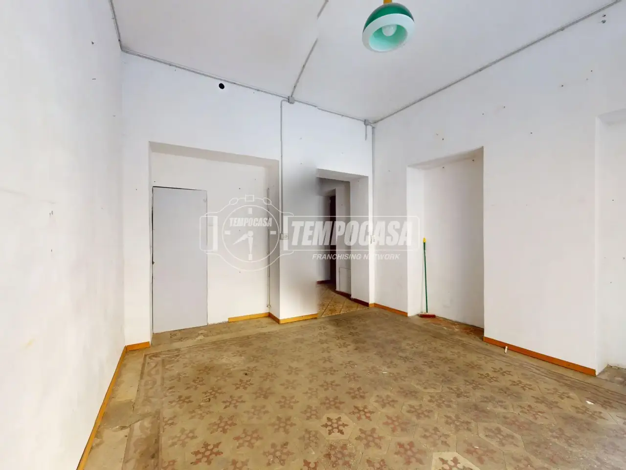 Negozio in Via Vincenzo Gioberti 54, Torino, {3} - Foto 2