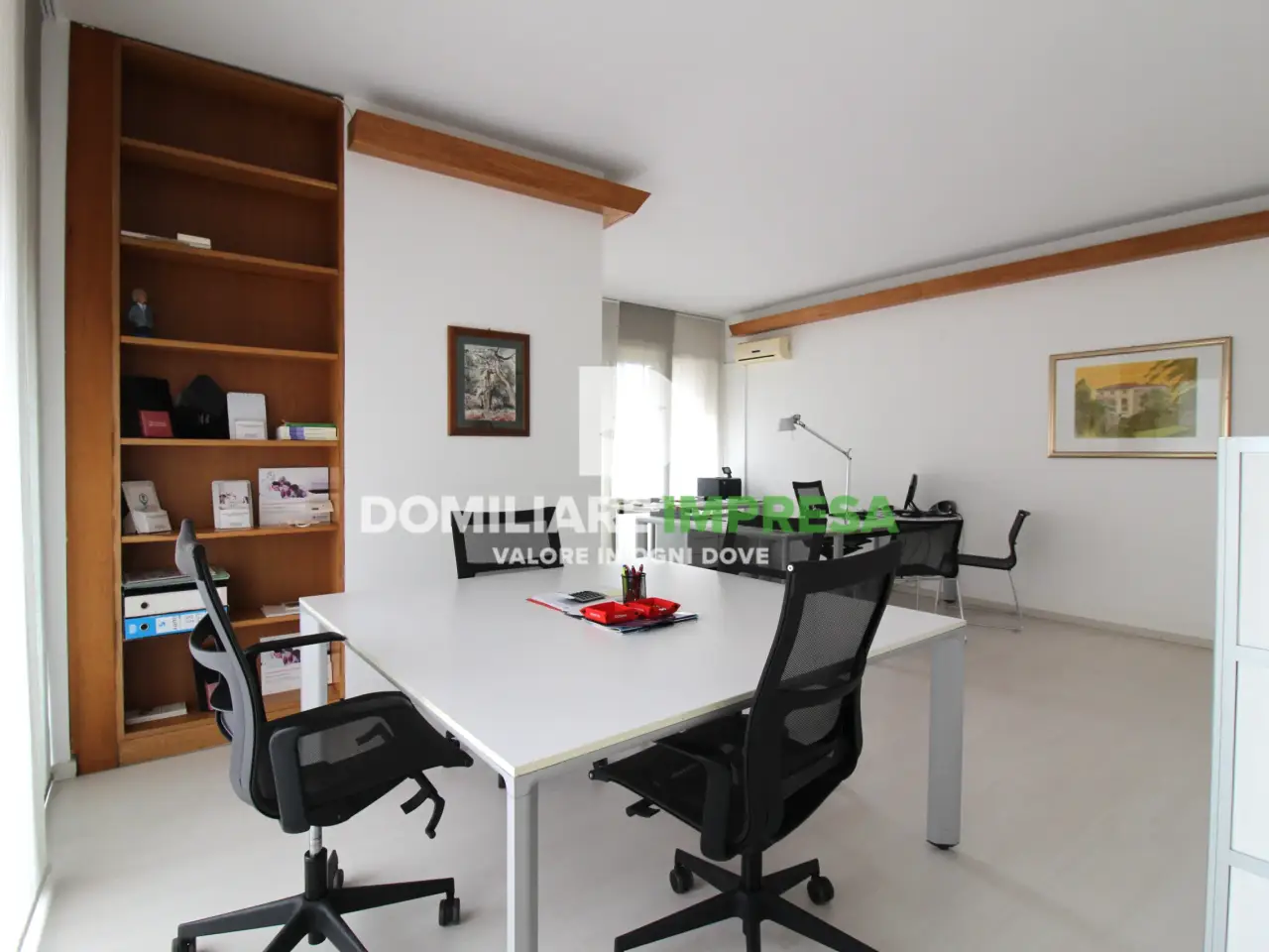 Ufficio in Piazza Mazzini Giuseppe 64, Lecce, {3} - Foto 1