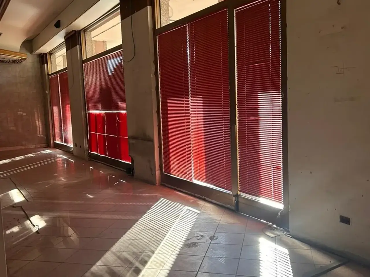 Negozio in , Cassano D'Adda, {3} - Foto 1
