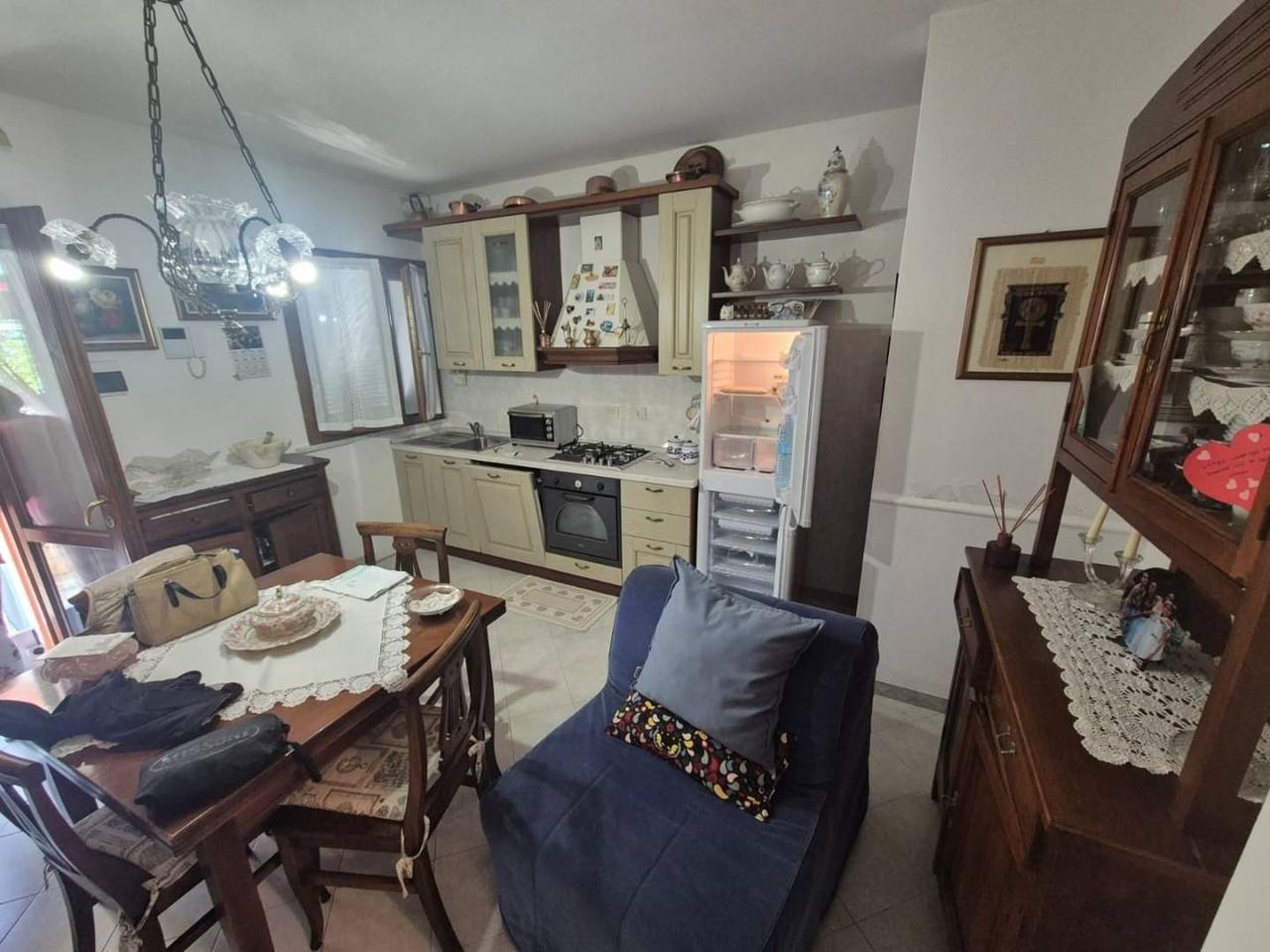 appartamento in vendita a Carrara in zona Marina di Carrara